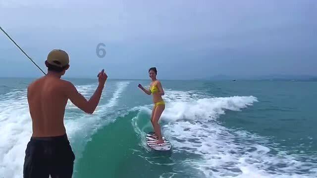 豆瓣9.2高分美剧《傲骨之战》，这部大女主剧真的很燃