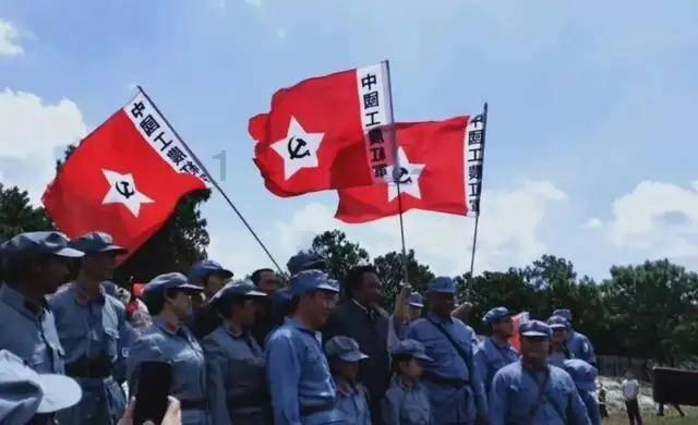五彩几何塔