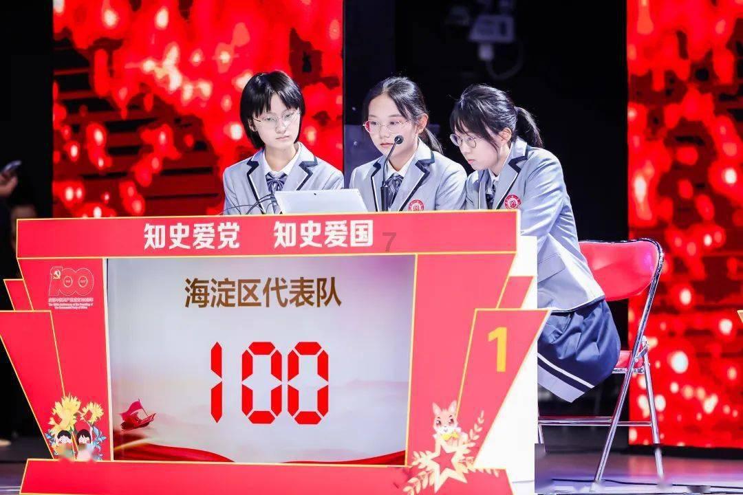 1998年张万年访问美国时，在西点军校的一番演讲，赢得了全场尊重